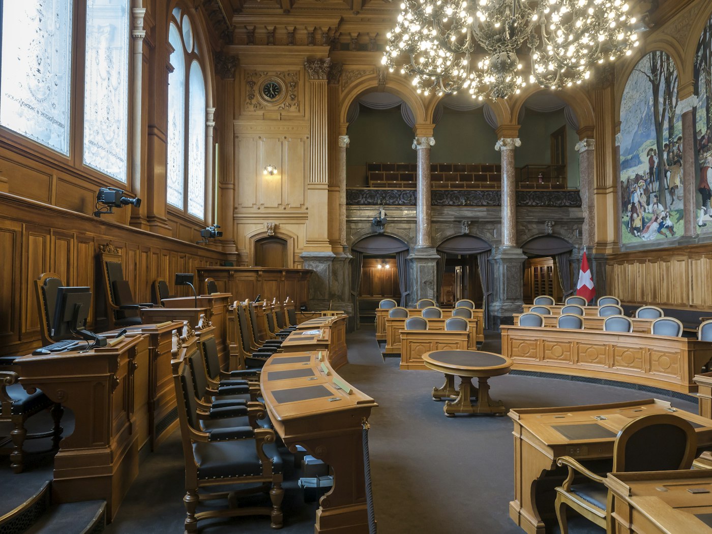 Formal courtroom chamber